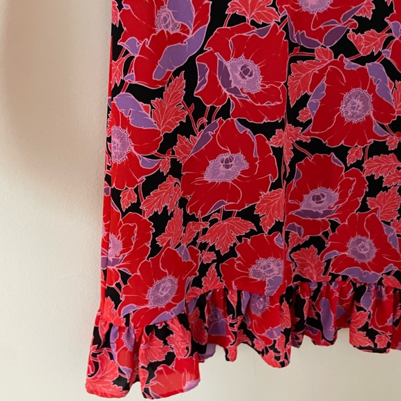 Who What Wear Floral Ruffle Long Sleeve Lined Dress - Picture 4 of 9